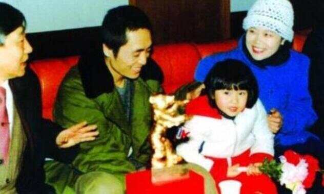 张艺谋为何不要8年女友巩俐张艺谋老婆陈婷的出身竟很普通