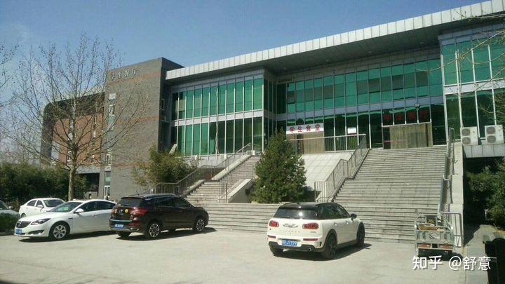 廊坊燕京职业技术学院的校园环境如何?