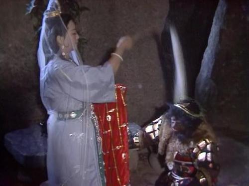 观音为何说妖精,菩萨只是一念之间?她为何收黑熊精做守山大神?