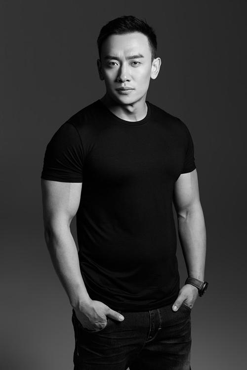 那家威写真荷尔蒙霸屏肌肉线条傲人