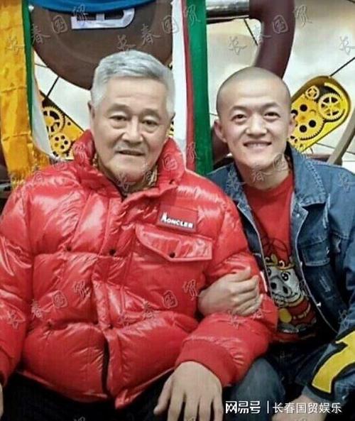 网易首页>网易号>正文申请入驻> 王海洋自幼学习二人转,是著名作曲家