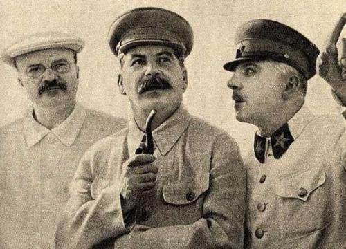 1941年7月,雅科夫在一次战斗中神秘失踪,究竟是被德军俘虏还是光荣