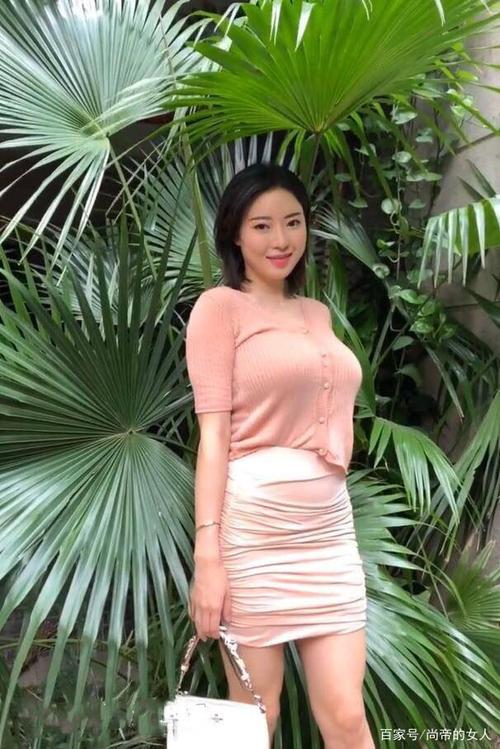 这才是成熟女人应该有的样子