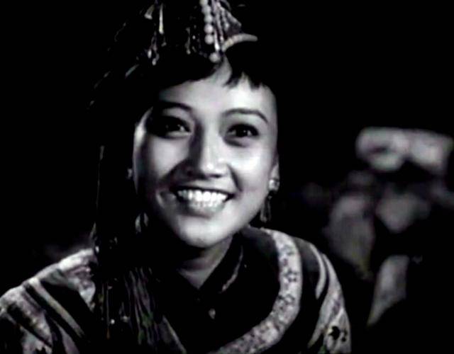 陶玉玲:1956年在电影《柳堡的故事》中扮演二妹子