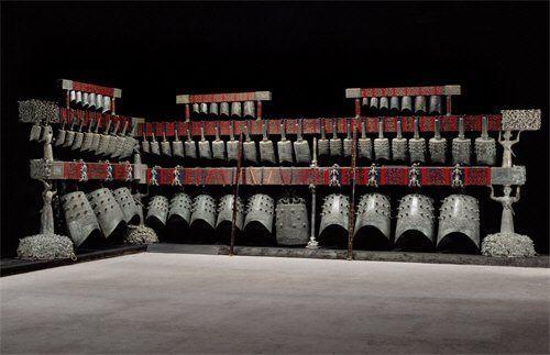 23曾侯乙"编钟",战国早期. 这套编钟.