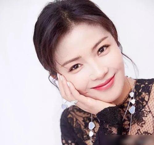 最后刘涛换了个新发型,她可以温柔地回到41岁的23岁.