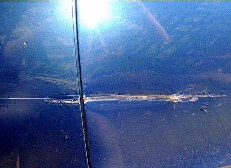 汽车划痕怎么办?自己动手处理简单妙招