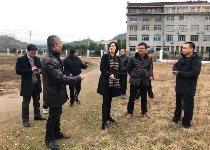 12月27日下午,仙居县副县长邵海丽赴大战乡中心学校调研指导工作.