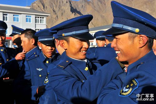 2014年空军在陕西招飞招收对象基本要求