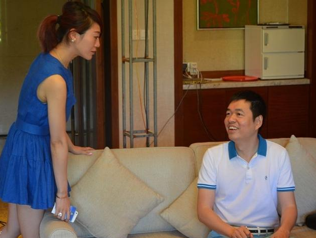 中国首位围棋世界冠军棋力胜过聂卫平结过3次婚娶娇妻无子