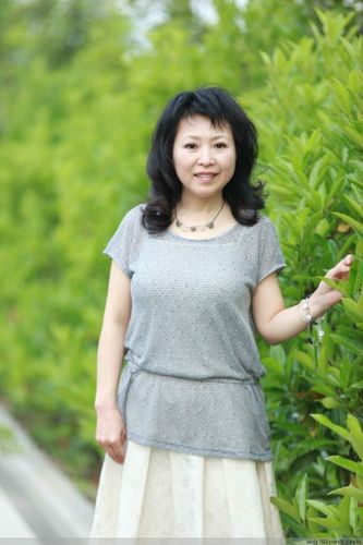 临湖有叹(徐娘美)/七绝 - 暮色苍松 - 暮色苍松