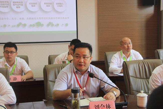 (图为刘会林发言)