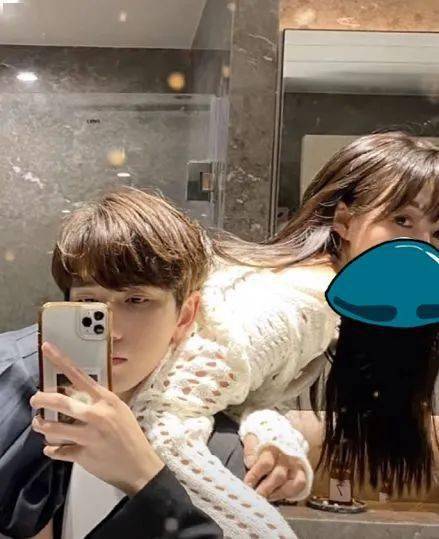 以前只知道公主抱,而最近,一项男友力爆棚的过肩抱火了,网友们纷纷