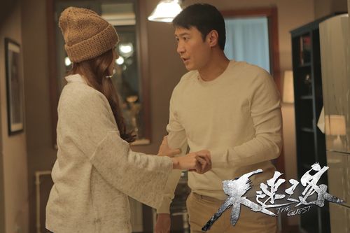 《不速之客》即将于明年上映,今日该片再曝一组新剧照,天王黎明携手
