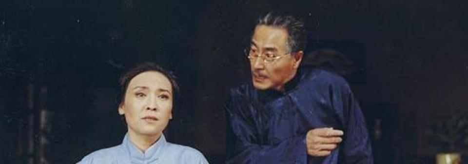 雷雨中鲁大海的结局是什么该话剧的作者是谁创作年代