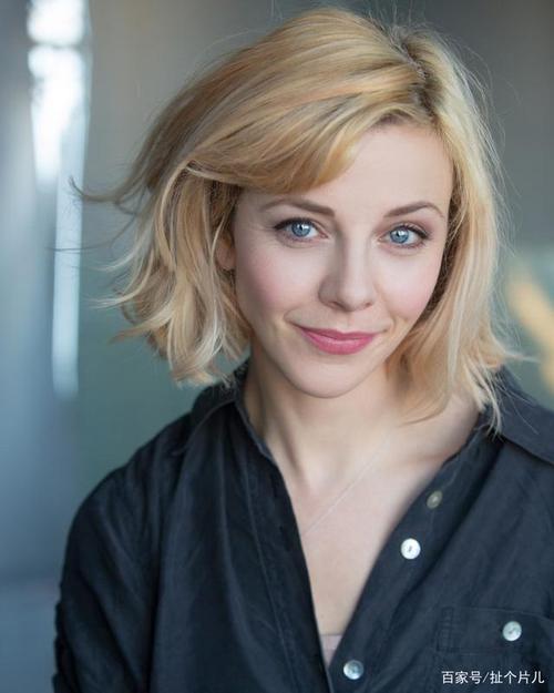 索菲娅·迪·马蒂诺长相迷人