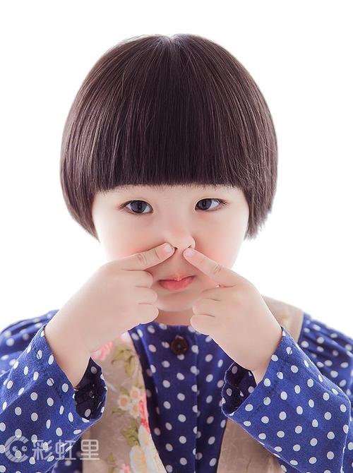 小女孩西瓜头