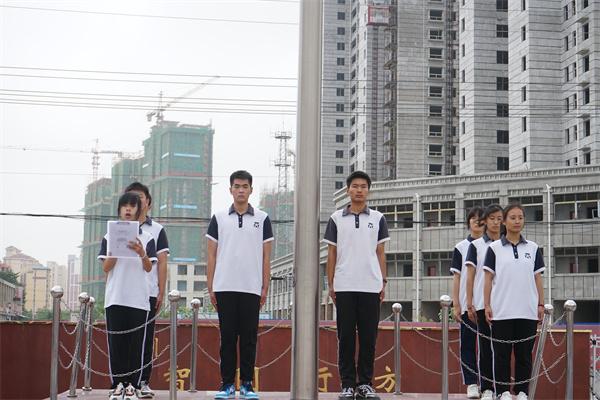 固镇县第二中学开展"童心向党·向国旗敬礼"主题教育