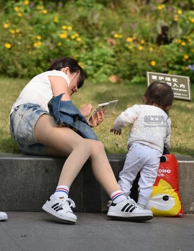 街拍第一站2017.05.28 - tianguhai001 - 爱丝寂寞人