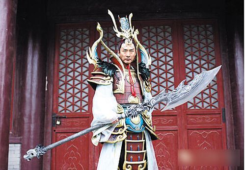 《搜神记》中,有一个叫石敢当的人物,他是泰山石所生,人们常说的"