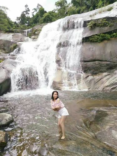 醉美琼中,情定思河七步水