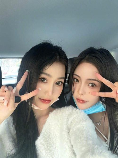 在人间的日常99  两个憨憨的女孩93    #今日妆容