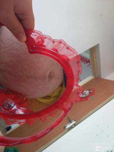 宝妈们,最后一个月了,肚皮花成这样正常吗?