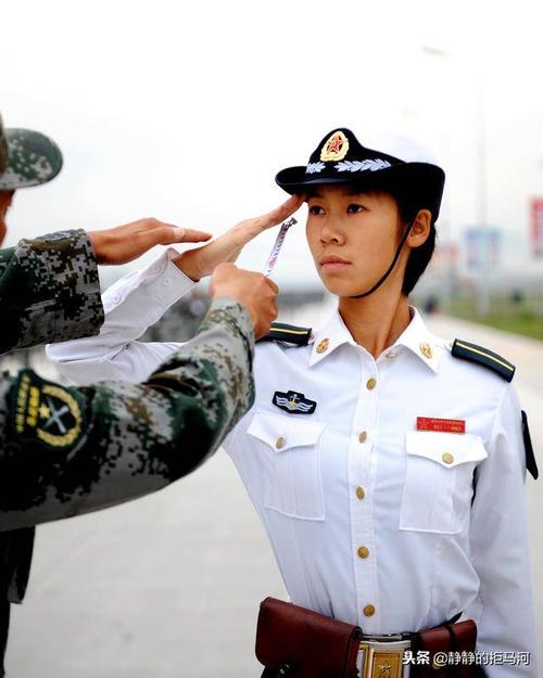 鲜为人知的2009阅兵方阵排头兵的故事:从大嗓门淑女到