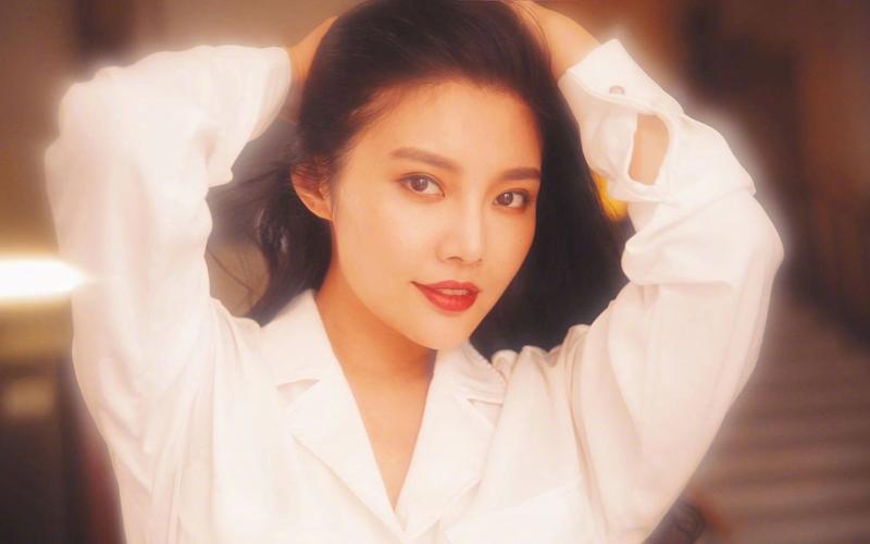 徐冬冬绝美复古高清桌面壁纸