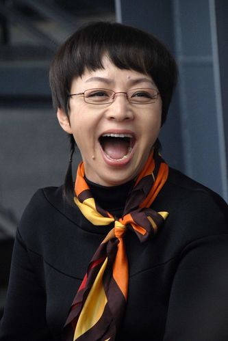 年近60的她一直紧跟时代潮流宋丹丹发型大盘点