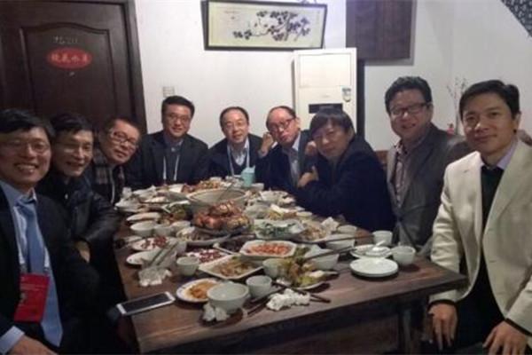 乌镇互联网大会,丁磊请吃饭,为什么没有邀请马云?