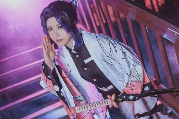鬼灭之刃蝴蝶忍cosplay