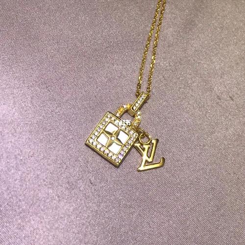 lv项链 新款锁头贝母带钻项链_项链_路易威登怎么样_贝母_配饰_黄金