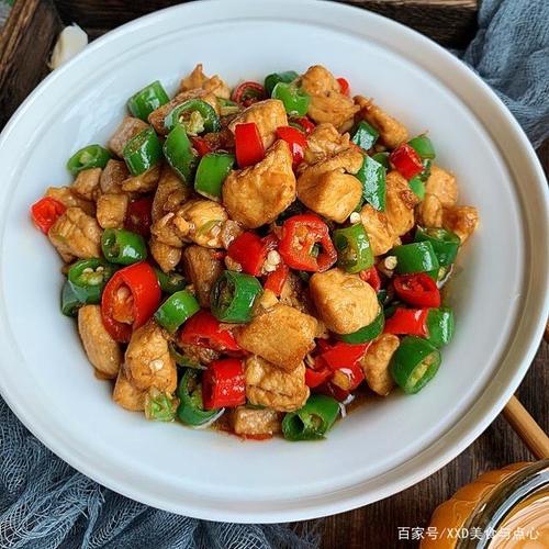 辣椒椒炒鸡丁