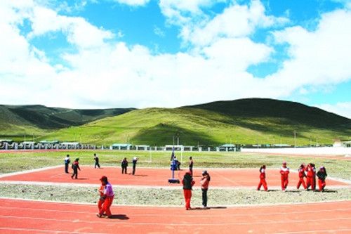 cn  援助项目——西藏错那县中学操场.