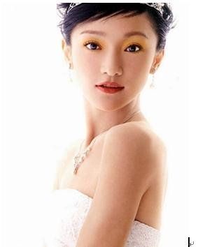 周迅钟丽缇被复制 翻版明星脸聚齐暴风天使(图)