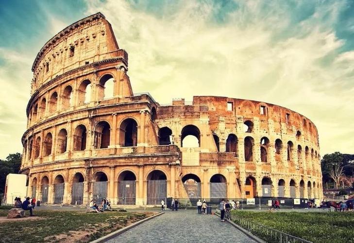 意大利最雄伟的建筑,近两千年历史了,是古罗马文明的象征