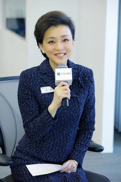 天下女人研究院第三期成就学员开学啦