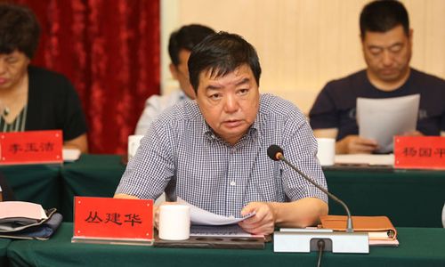 内蒙古自治区总工会把温暖送到困难职工心坎儿上
