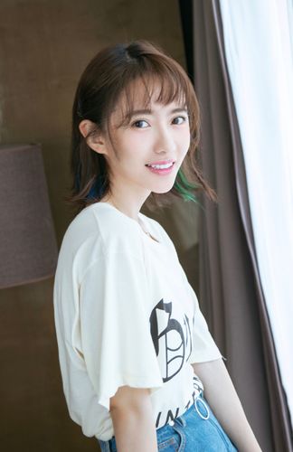 刘萌萌清新甜美写真图片