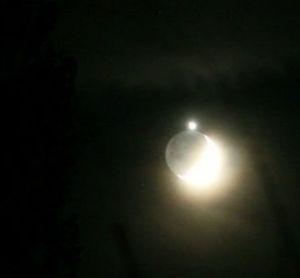 火星合月