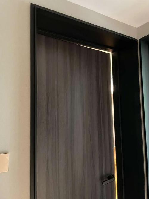 常见的不锈钢门套有哪些类型