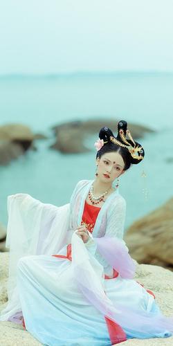 燕脂凝创作的《嫦娥仙子》