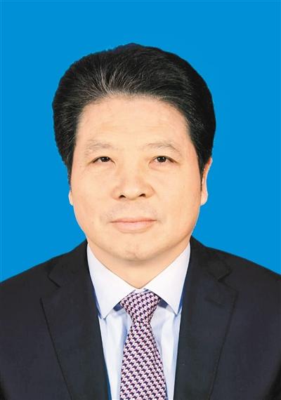 现任西咸新区管委会副主任,党工委委员.1
