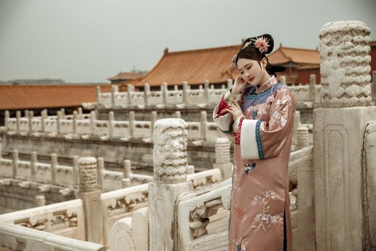 故宫清服写真拍照攻略|古装摄影姿势_故宫_拍照_写真_古装摄影_化妆