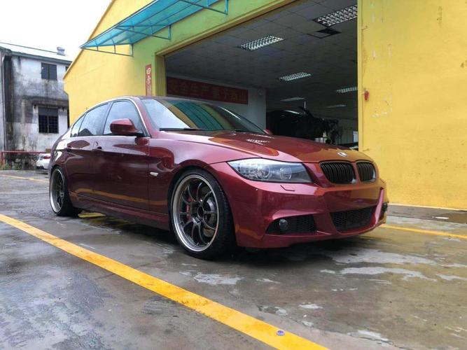 进口宝马3系红色宝马3系e90