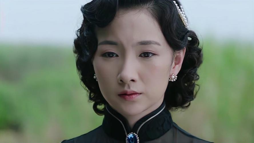 魔都风云李蓉去找萧海升没想到竟被认错让萧老大一脸震惊