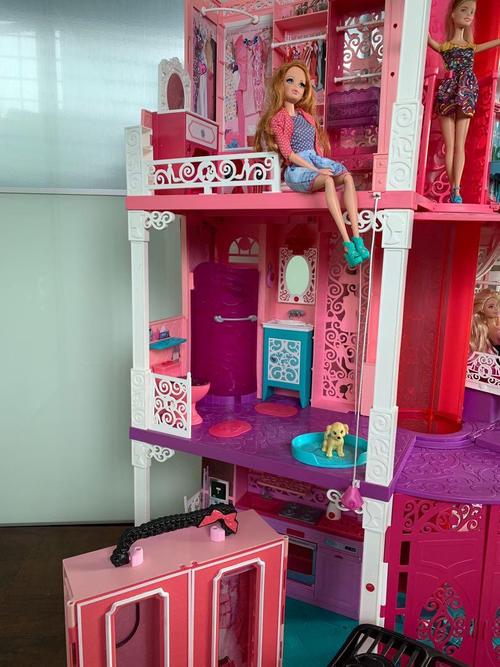 barbie doll house set
