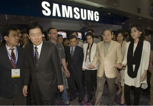 三星集团的二公主,颜值普通但超会穿,一身藏不住的财阀贵气