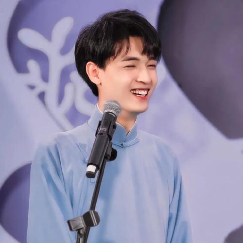 秦霄贤为感谢白月光一路陪伴,将唱《月光》表达感谢,期待